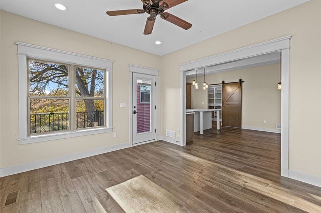 2357 Oak Lane Court SW, Iowa City, IA 52240