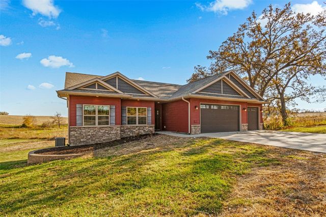 2357 Oak Lane Court SW, Iowa City, IA 52240