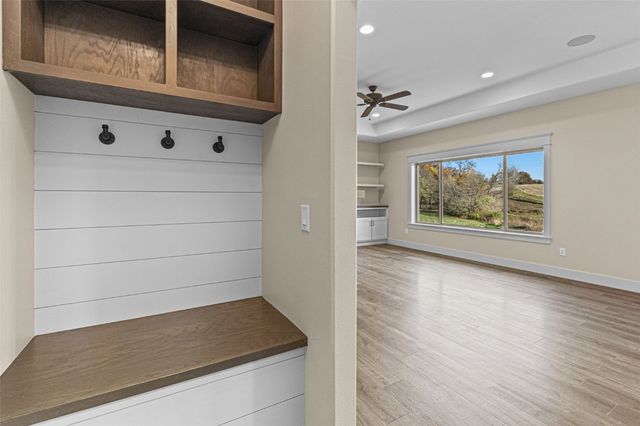 2357 Oak Lane Court SW, Iowa City, IA 52240