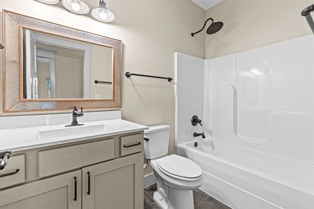 2357 Oak Lane Court SW, Iowa City, IA 52240