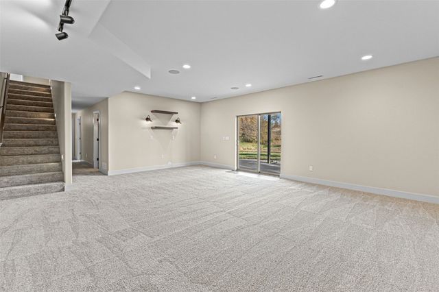 2357 Oak Lane Court SW, Iowa City, IA 52240