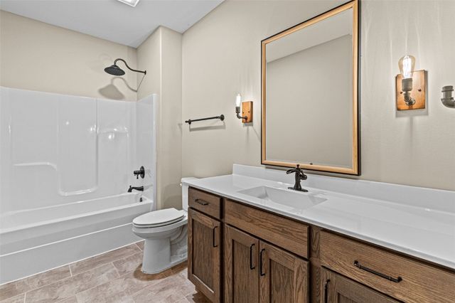 2357 Oak Lane Court SW, Iowa City, IA 52240