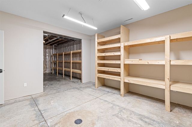 2357 Oak Lane Court SW, Iowa City, IA 52240