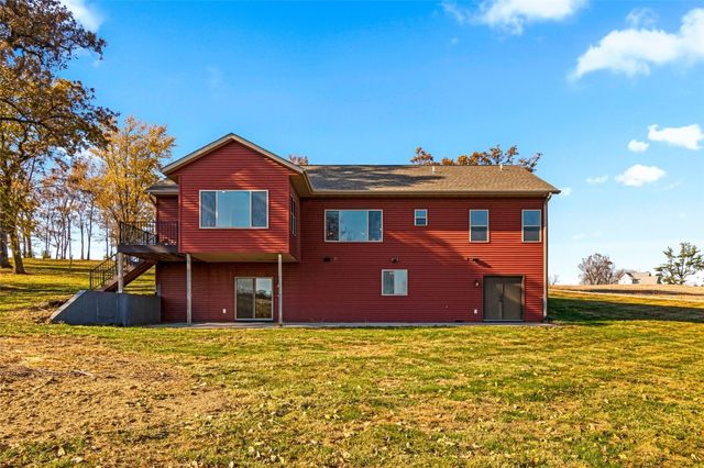 2357 Oak Lane Court SW, Iowa City, IA 52240
