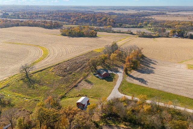 2357 Oak Lane Court SW, Iowa City, IA 52240