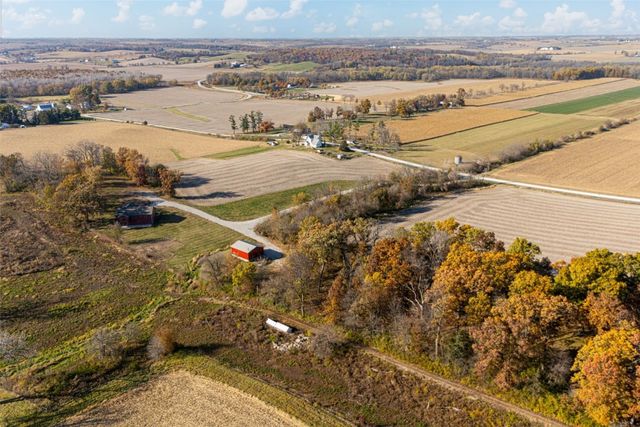 2357 Oak Lane Court SW, Iowa City, IA 52240