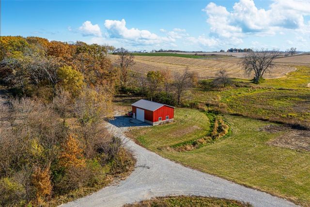 2357 Oak Lane Court SW, Iowa City, IA 52240