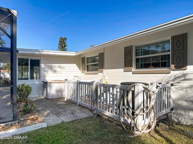 5260 Barhydt Avenue, Port Orange, FL 32127