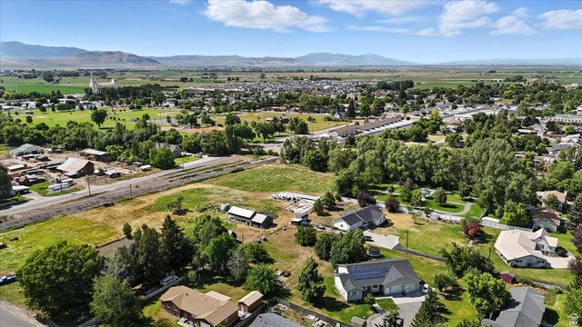 85 S 300 W, Smithfield, UT 84335