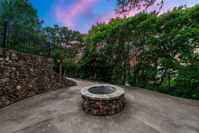 40 Enclave Court, Waco, TX 76708