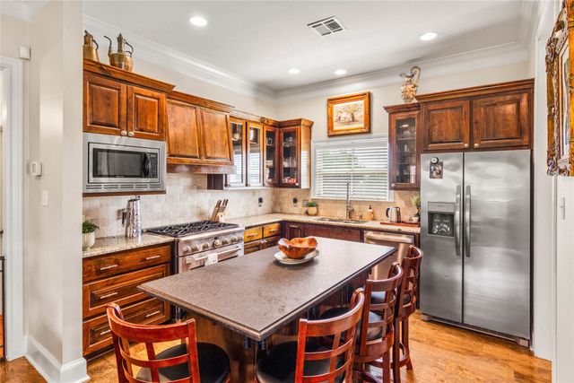 40 Enclave Court, Waco, TX 76708