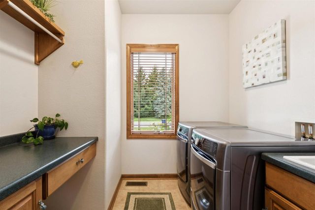 1500 HIDDEN ACRES LANE, Neenah, WI 54956