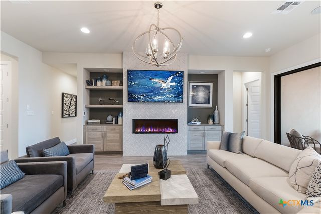 379 Borchers Boulevard, New Braunfels, TX 78132