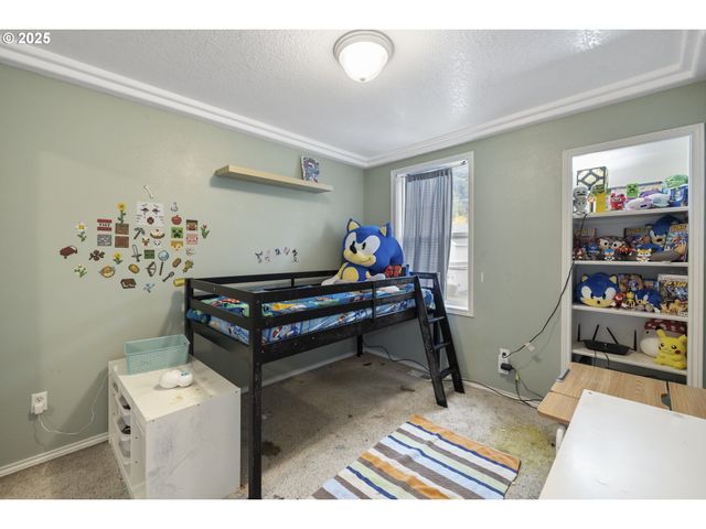 1536 Ne PARKSIDE Dr, Hillsboro, OR 97124