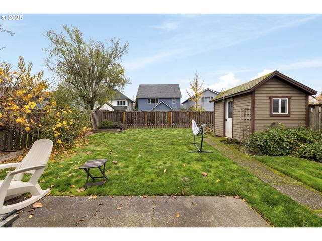 1536 Ne PARKSIDE Dr, Hillsboro, OR 97124