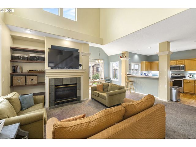 1536 Ne PARKSIDE Dr, Hillsboro, OR 97124