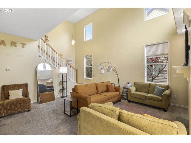 1536 Ne PARKSIDE Dr, Hillsboro, OR 97124