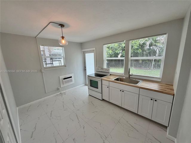 3021 NE 21st Ter 1, Fort Lauderdale, FL 33306