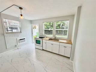 3021 NE 21st Ter 1, Fort Lauderdale, FL 33306