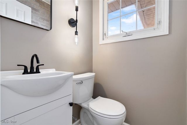 6281 Champion Avenue NW, Massillon, OH 44646