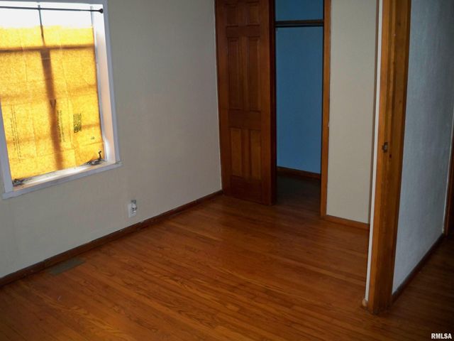 2700 S STATE Street, Springfield, IL 62704