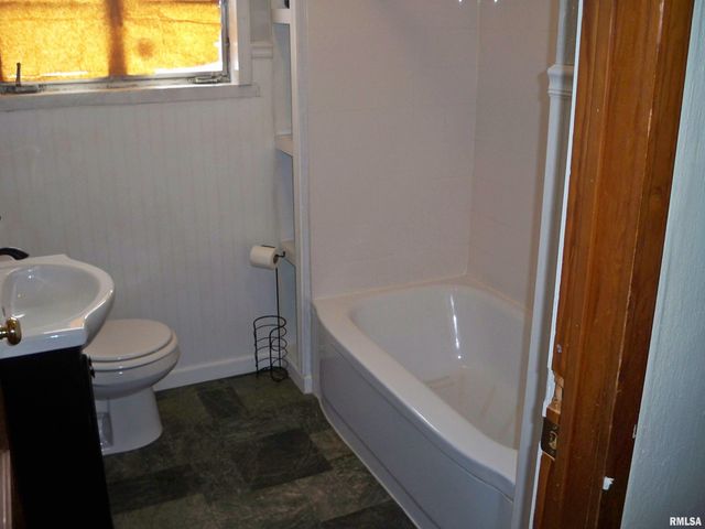 2700 S STATE Street, Springfield, IL 62704