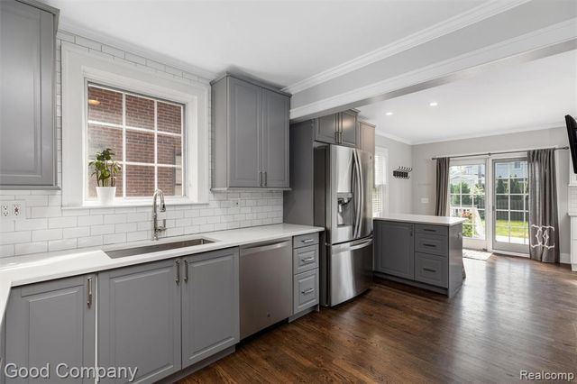 1915 Northwood Boulevard, Royal Oak, MI 48073