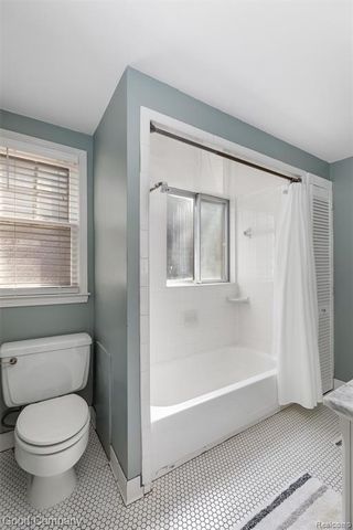 1915 Northwood Boulevard, Royal Oak, MI 48073