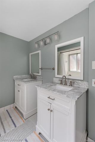 1915 Northwood Boulevard, Royal Oak, MI 48073