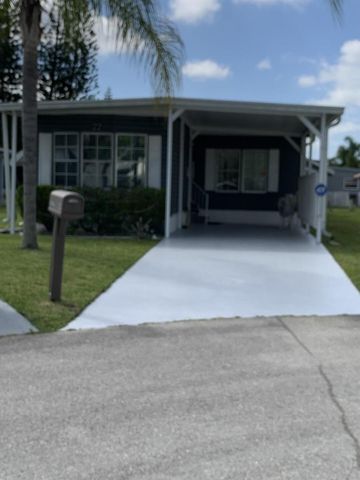 22 Cozumel Lane, Port St. Lucie, FL 34952