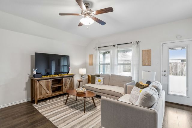 502 Calm Springs Drive, Princeton, TX 75407