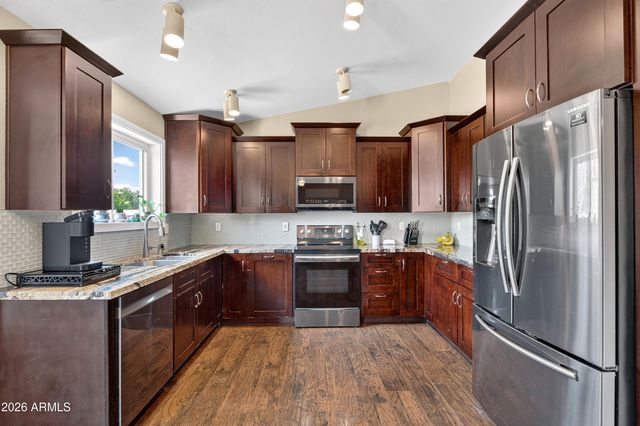 2155 E SHERRI Drive, Gilbert, AZ 85296