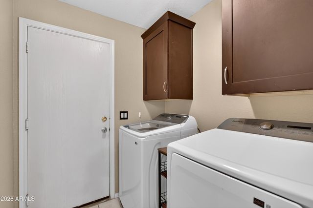 2155 E SHERRI Drive, Gilbert, AZ 85296