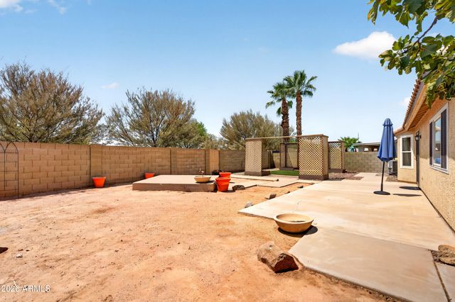 2155 E SHERRI Drive, Gilbert, AZ 85296