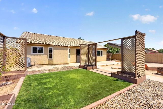 2155 E SHERRI Drive, Gilbert, AZ 85296