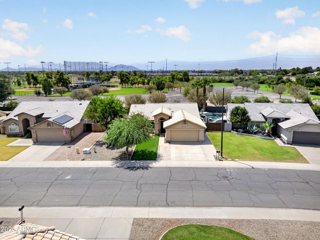 2155 E SHERRI Drive, Gilbert, AZ 85296
