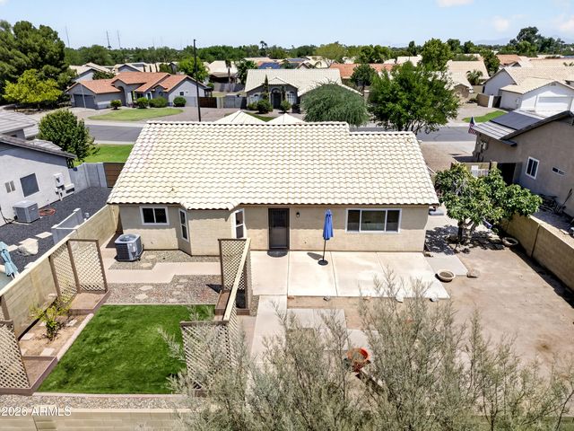 2155 E SHERRI Drive, Gilbert, AZ 85296