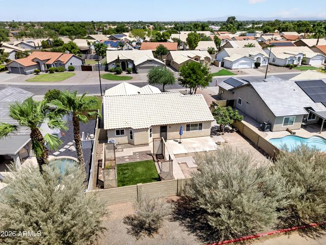 2155 E SHERRI Drive, Gilbert, AZ 85296