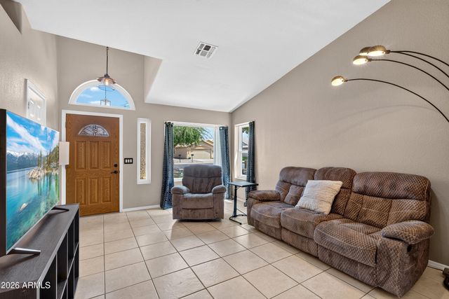 2155 E SHERRI Drive, Gilbert, AZ 85296