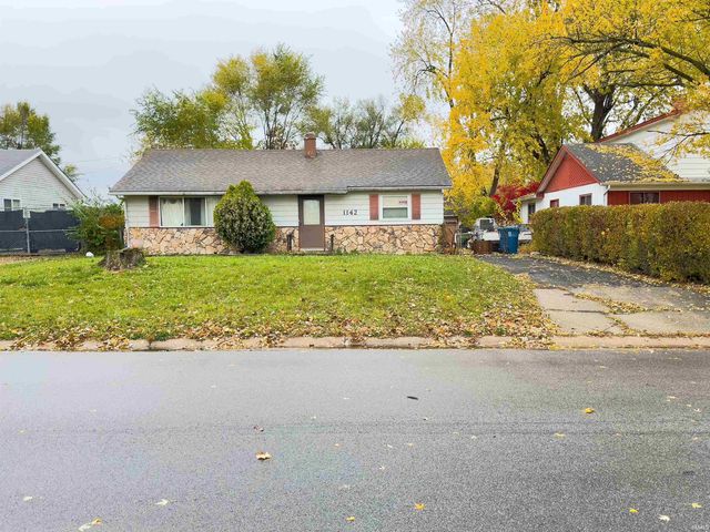 1142 Melbourne Drive, New Haven, IN 46774
