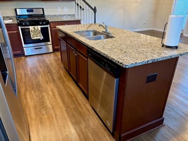 3044 Creekside Overlook Way, Austell, GA 30168