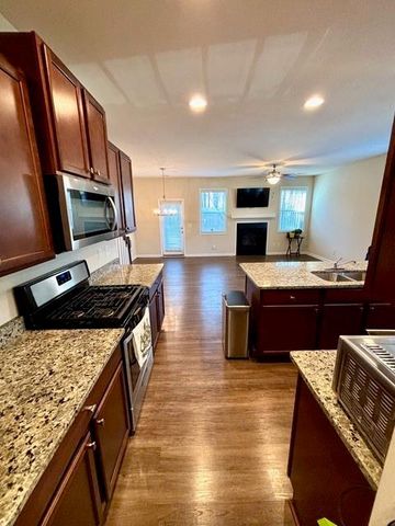 3044 Creekside Overlook Way, Austell, GA 30168