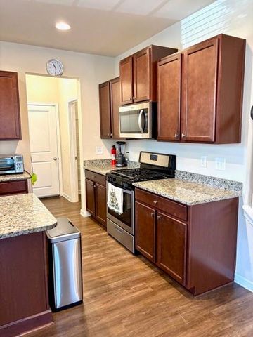 3044 Creekside Overlook Way, Austell, GA 30168