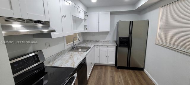 8005 SW 107th Ave 222, Miami, FL 33173