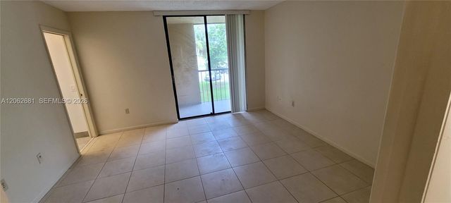 8005 SW 107th Ave 222, Miami, FL 33173