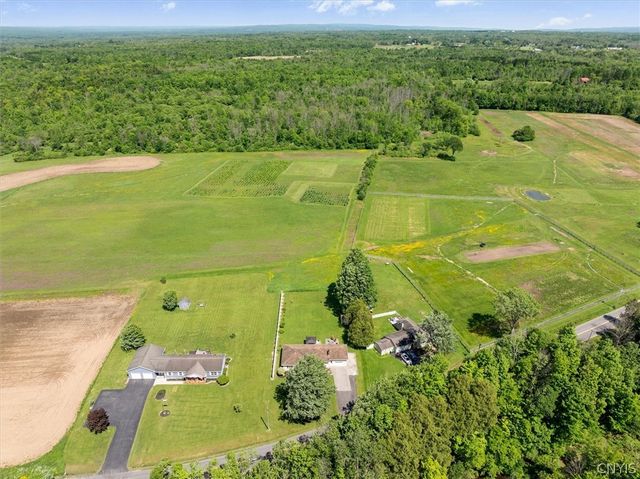 6388 Lower Lawrence Street, Westmoreland, NY 13440