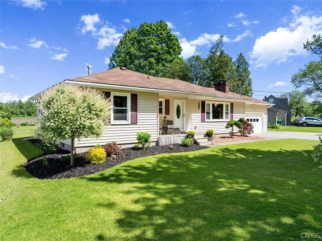 6388 Lower Lawrence Street, Westmoreland, NY 13440