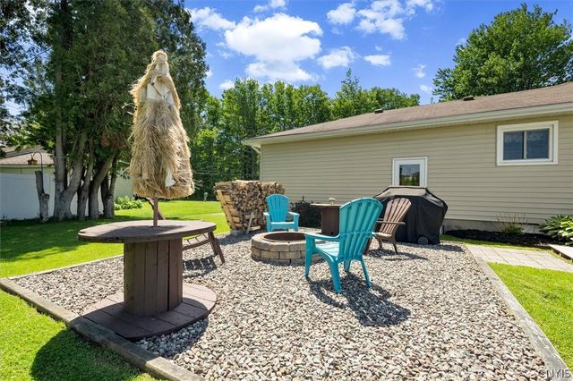 6388 Lower Lawrence Street, Westmoreland, NY 13440