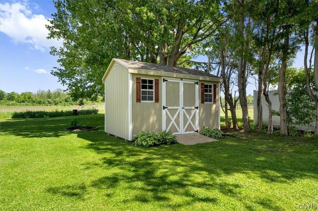 6388 Lower Lawrence Street, Westmoreland, NY 13440
