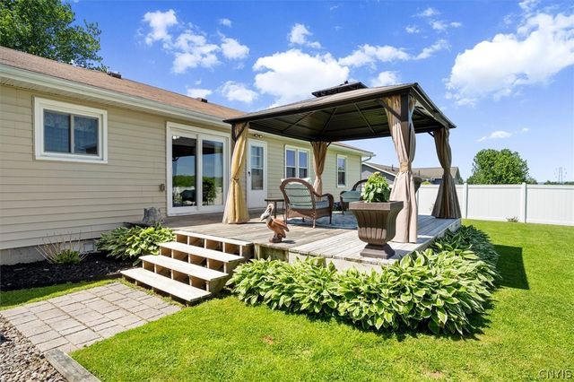 6388 Lower Lawrence Street, Westmoreland, NY 13440